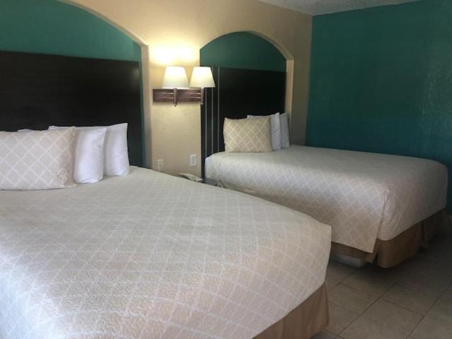 Pinn Road Inn And Suites Lackland Afb And Seaworld San Antonio Exteriér fotografie